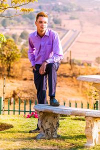 Groom - extreme low budget wedding